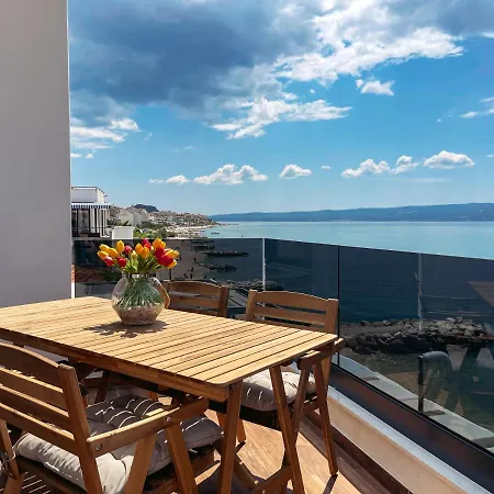 Goro ポドストラナ