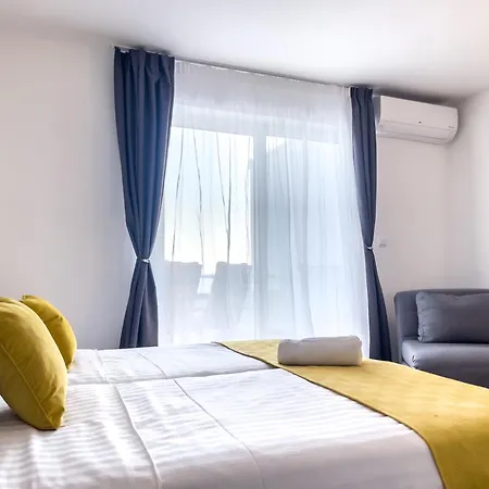 Goro ポドストラナ